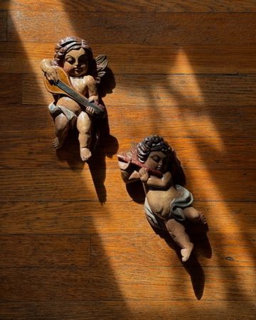 Wooden Cherub Wall Sculptures (Set of 2)