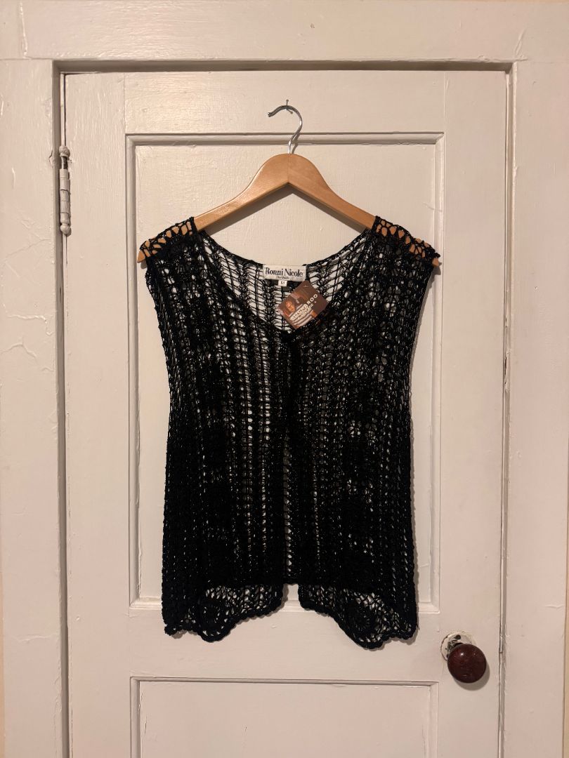 Black Ronni Nicole Black crochet top clothing: vintage, Medium