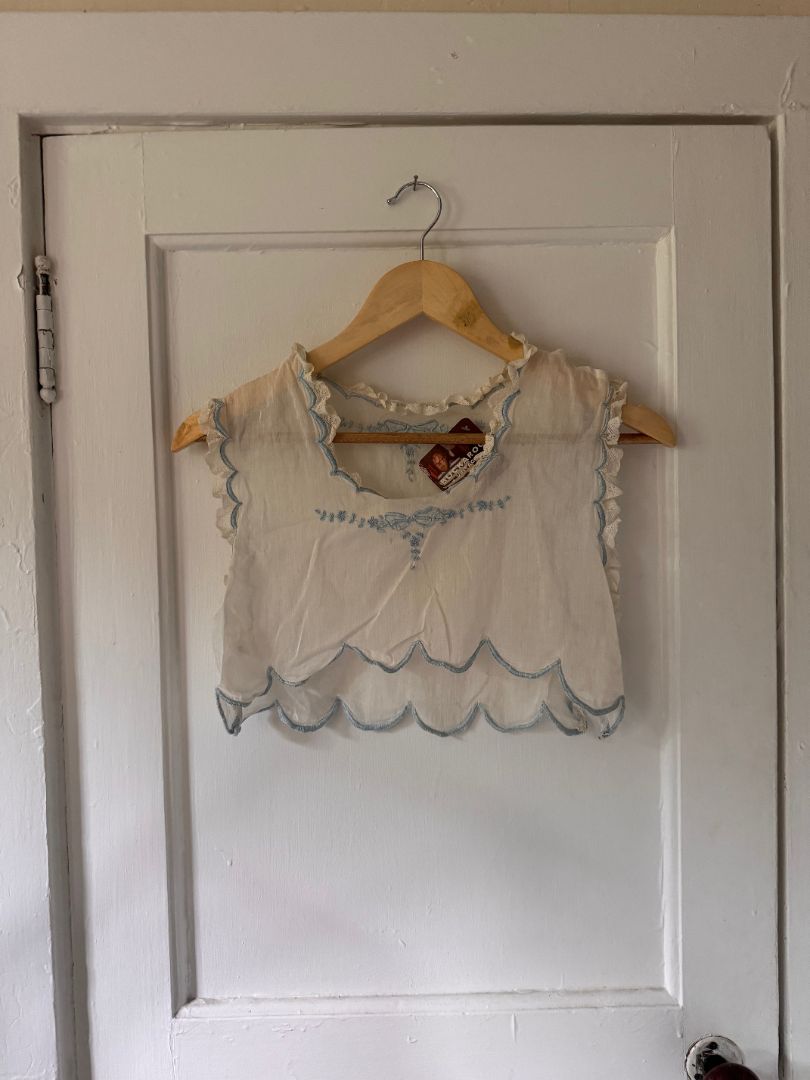 White Edwardian blouse w/ blue embroidery