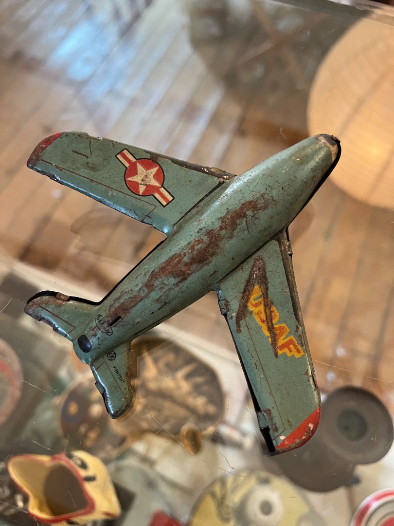 Tin Airplane