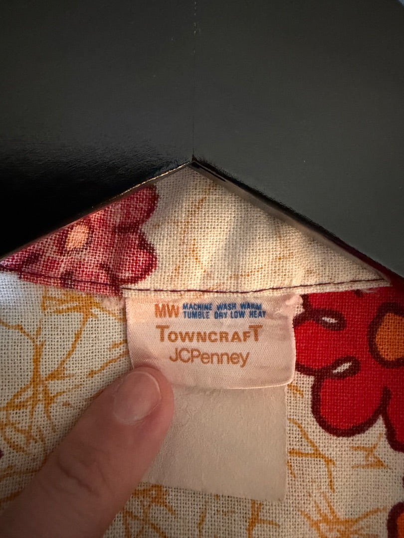 White JC Penney Towncraft clothing: vintage, L