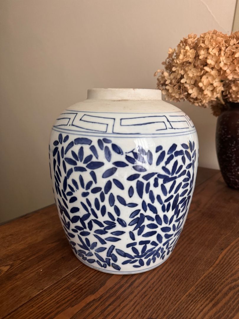 Vintage oriental vase