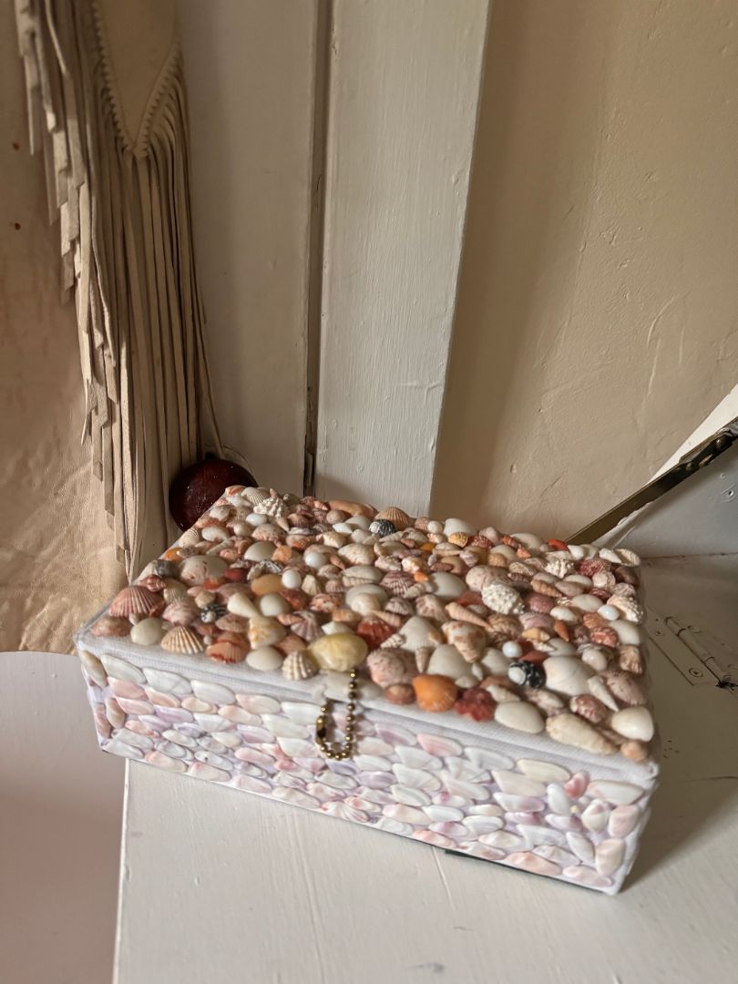 Shell Jewelry Box