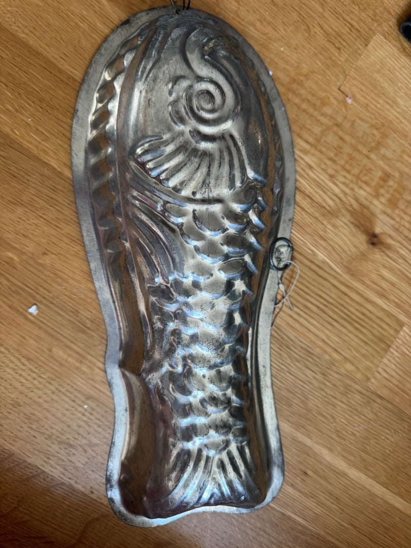 Vintage fish mold
