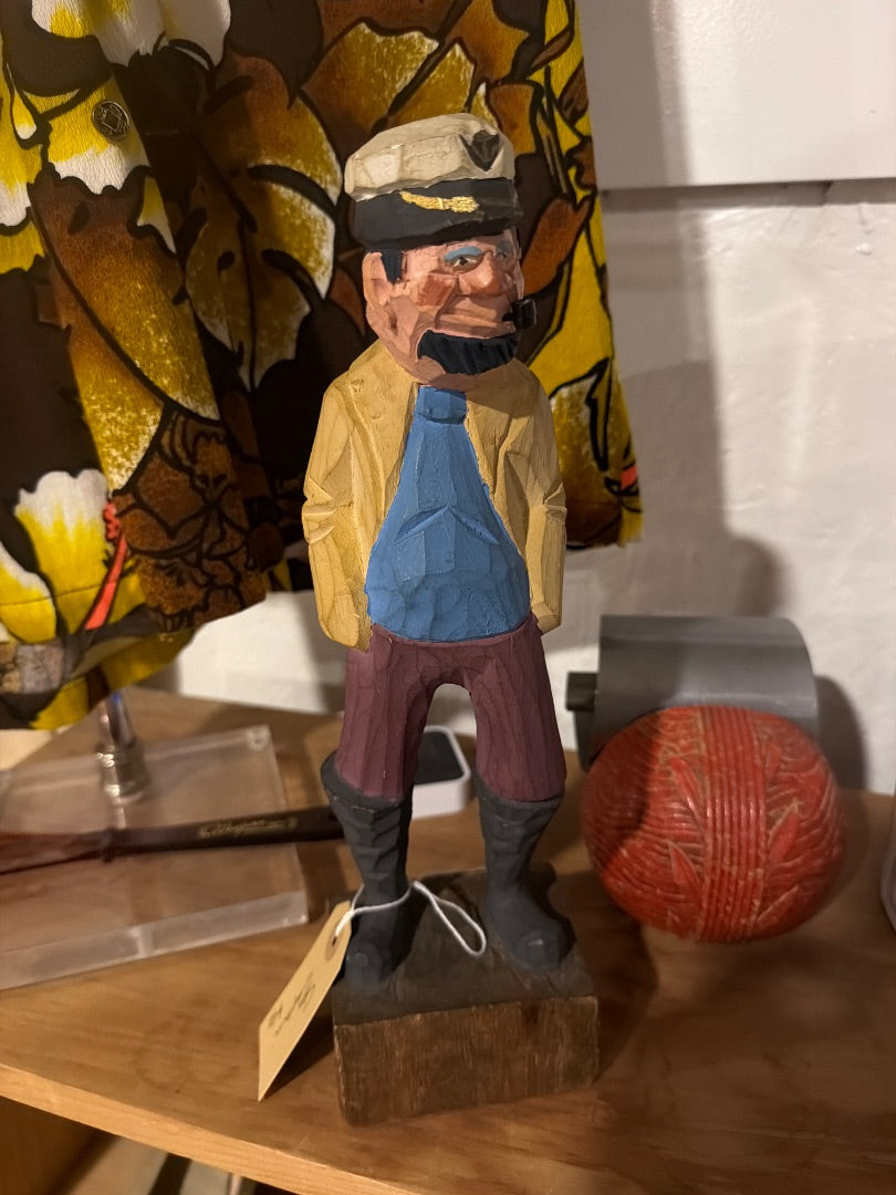 Large sea captain wood statue