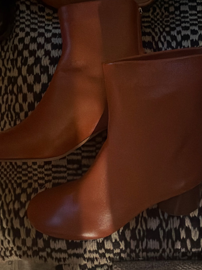 Manseur Gabriel caramel booties