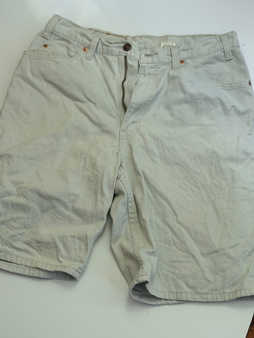 White Levis Vintage Levi's 560 Loose Fit White Shorts 33, 33