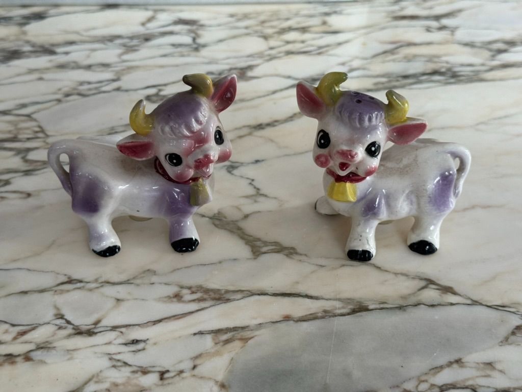 1950's Purple Cow Salt & Pepper Shakers