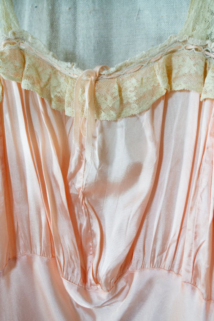 1940's Pink Slip (XS-S)