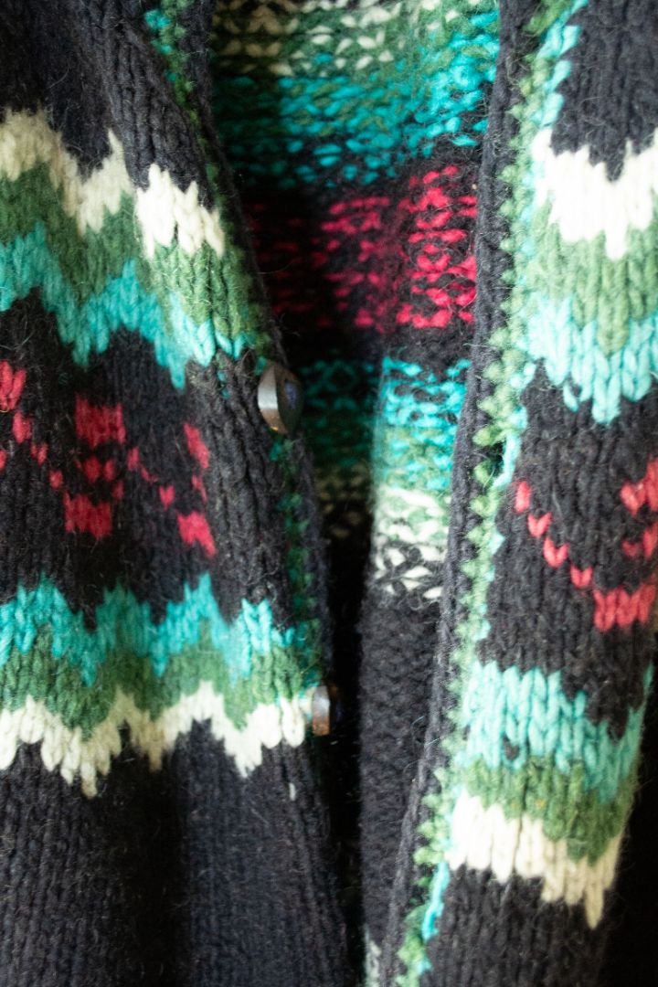 Handknit Chevron Cardigan (L-XL)