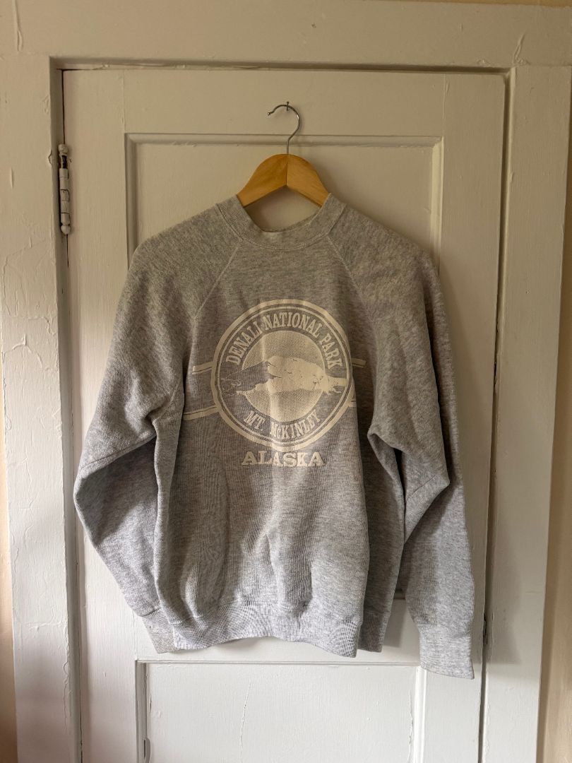 Gray College House Denali Nat. Park Sweatshirt, Large