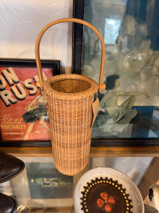 Woven wine carrier