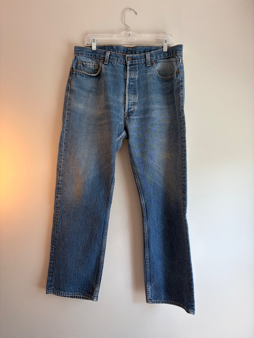 Denim Levi’s clothing: vintage, 36”