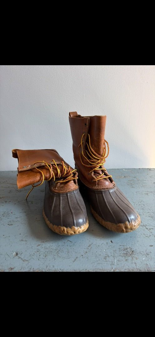 Brown LL Bean clothing: vintage, 10