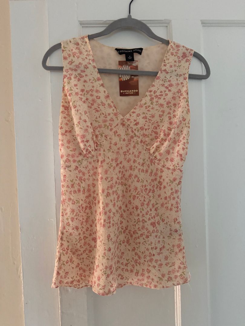 Josephine Chaus floral silk blouse
