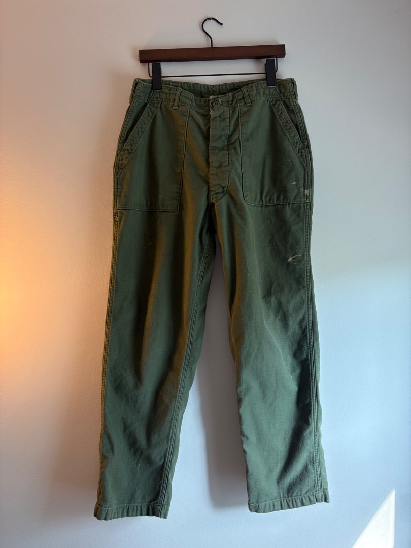 Green Army Surplus clothing: vintage, 32