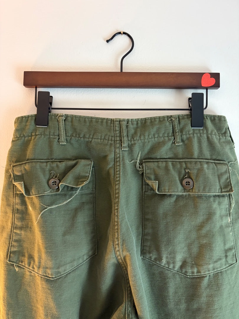 Green Army Surplus clothing: vintage, 32