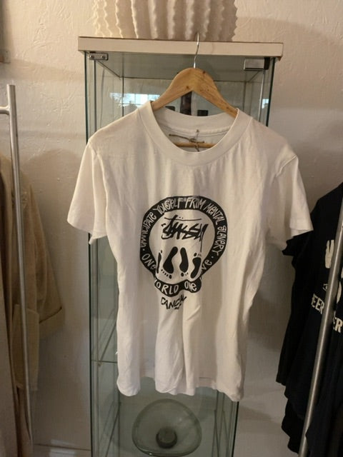 Going Nowhere Man clothing: vintage, Large