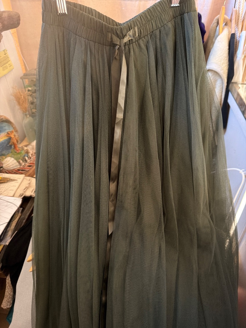 Evergreen ballerina skirt