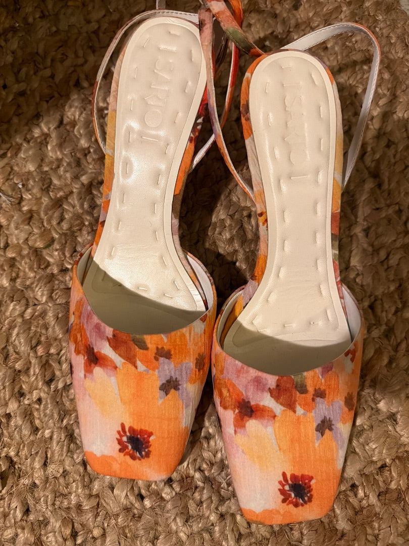 Floral heel
