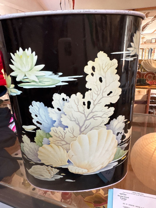 Vintage shell wastebin
