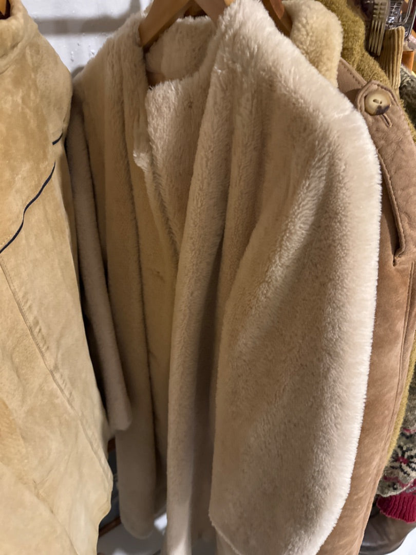 vtg cream faux fur ‘as is’