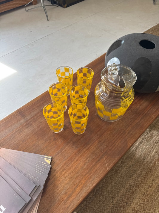 Yellow checker pitcher set