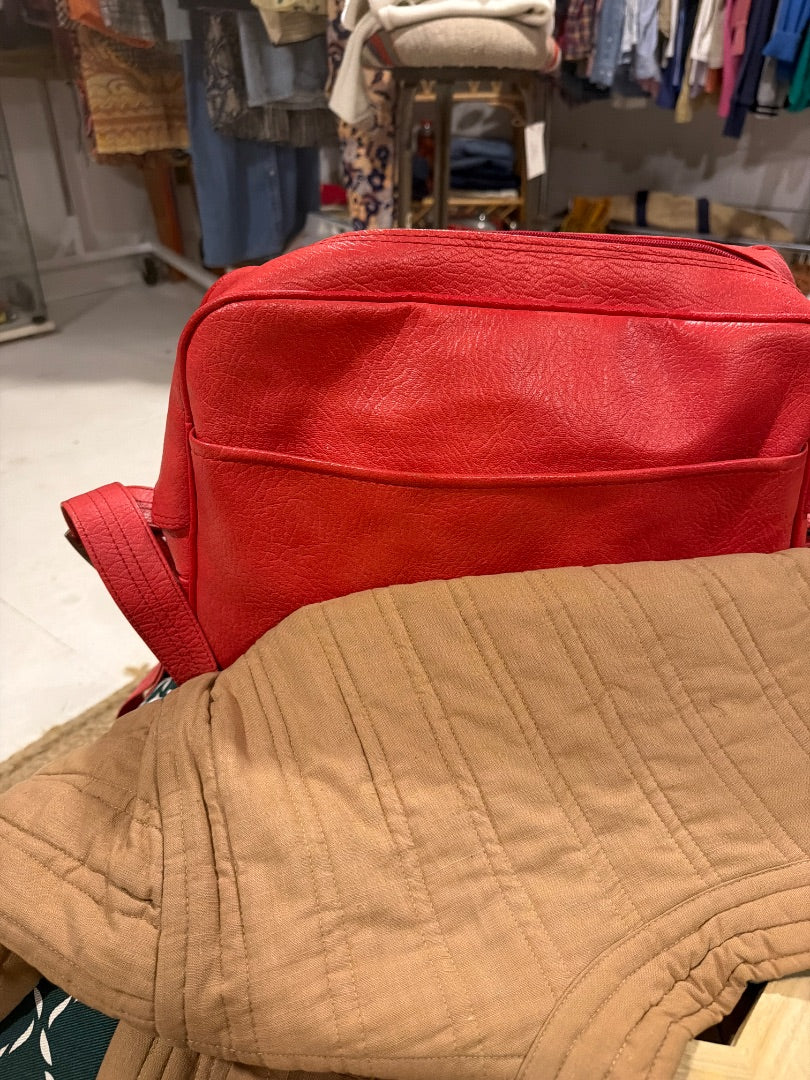 Red travel tote