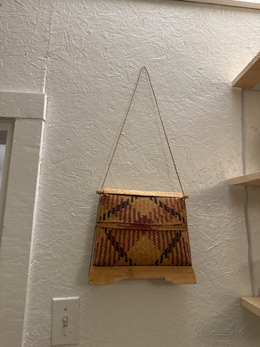 Vtg basket bag