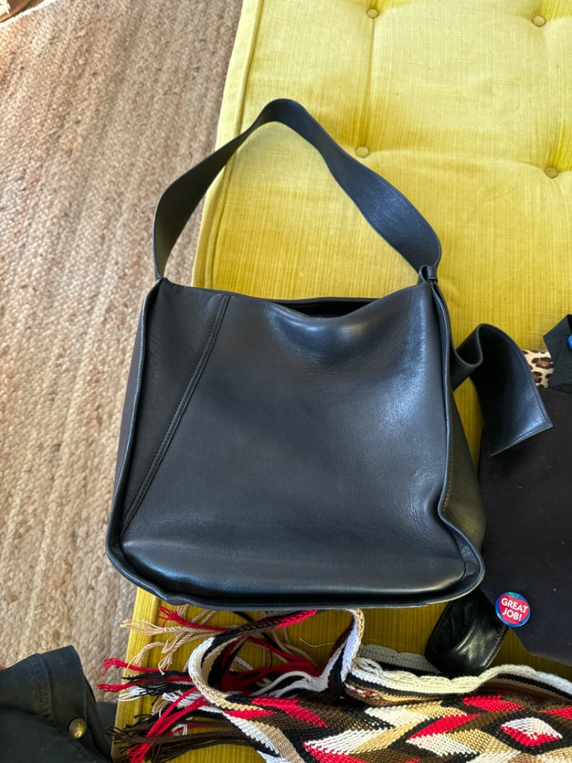Blk leather bag