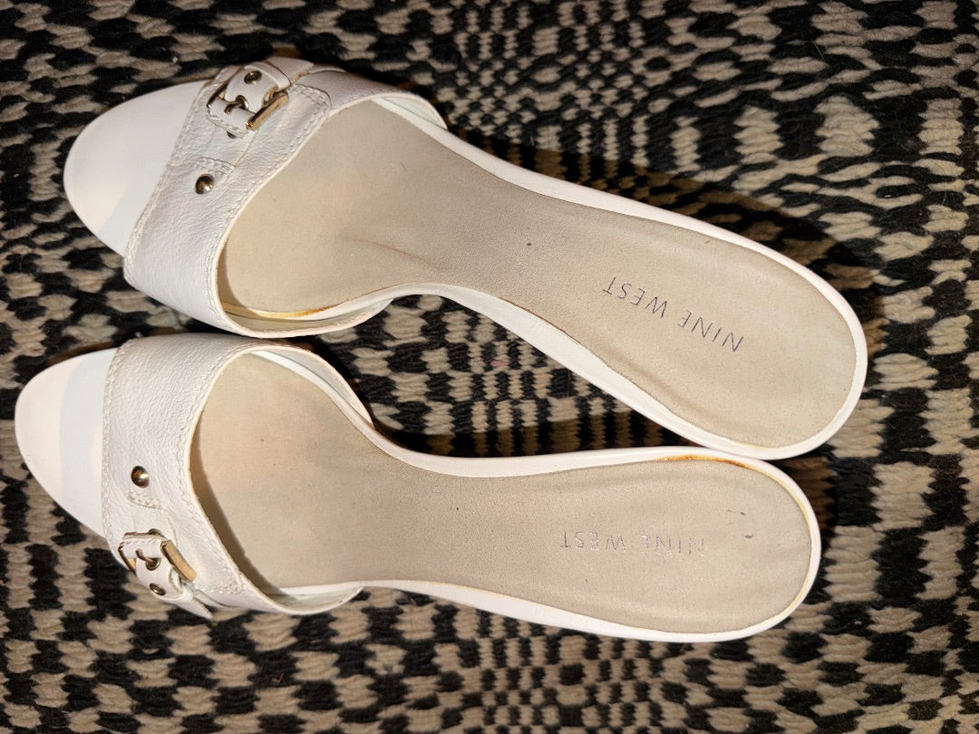 Nine West kitten heel