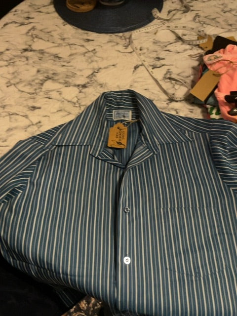 Van Heusen clothing: vintage, Large
