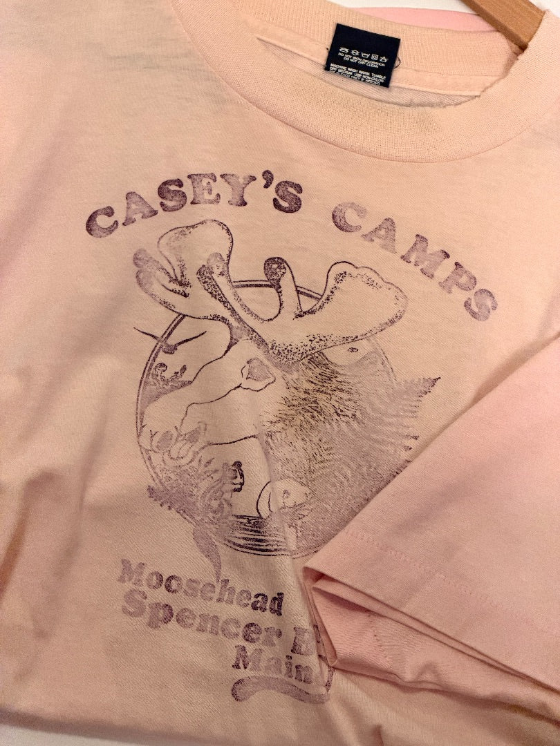 Pink Vintage Vintage Casey's Camps Moosehead Lake Maine T-Shirt, XL