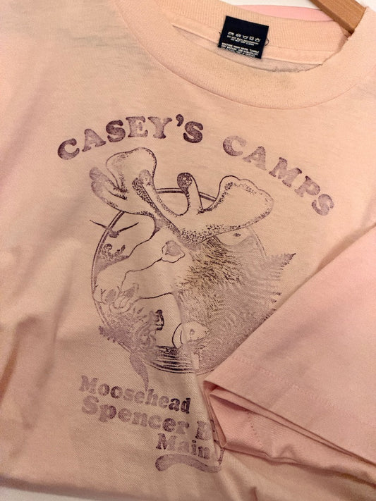 Pink Vintage Vintage Casey's Camps Moosehead Lake Maine T-Shirt, XL